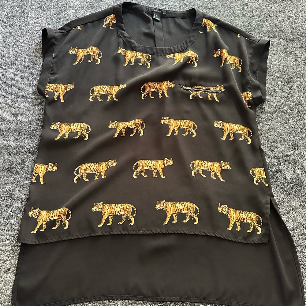 Forever 21 Black Blouse with Tiger Design Size S